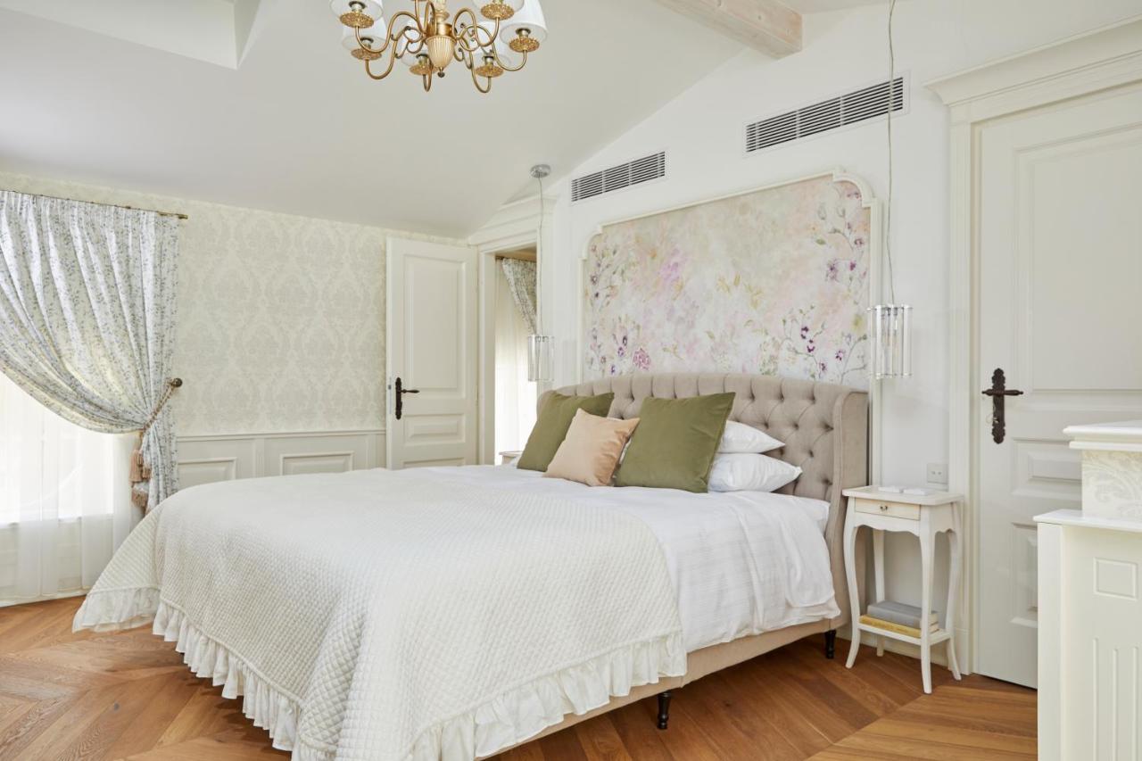 Chateau De Clotte & Suites Les Salles-de-Castillon エクステリア 写真